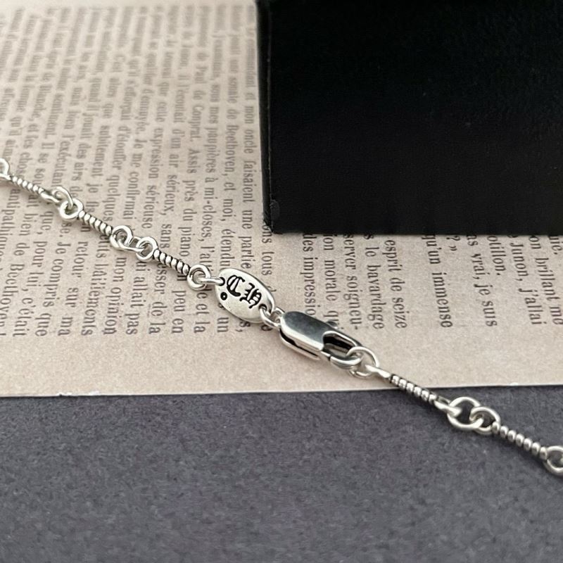 Ch*0me He**ts necklaces